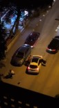 Kadiköy'de Sürücülerin Tekmeli Yumruklu Kavgasi Kamerada