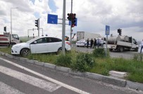 Kars'ta Trafik Kazasi Açiklamasi 4 Yarali