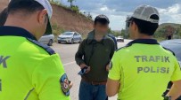 Üçüncü Kez Alkollü, Ikinci Kez Ehliyetsiz Yakalandi, 'Baska Bir Ceza Yazin' Dedi
