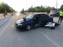 Motosikletin 15 Yasindaki Sürücüsü Trafik Kazasinda Agir Yaralandi