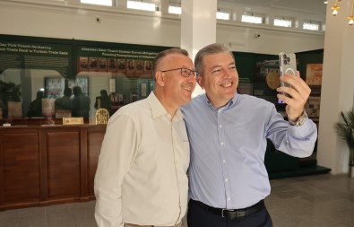 Baskan Isiksu Açiklamasi 'Adapazari'miza Deger Katma Yolunda Hep Birlikte, Askla Çalismaya Devam'