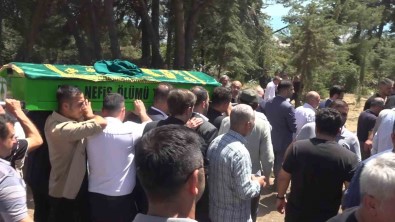 Eski Amasya Belediye Baskani Mehmet Sari'nin Evlat Acisi
