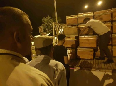 Siirt'te 2 Bin Adet Arili Kovan Dagitildi