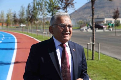 Baskan Büyükkiliç Açiklamasi 'Millet Bahçemiz, Saat 05.00'Te Kapilarini Açiyor'