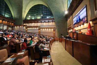 ISPARK Ücretlerine Yüzde 35'E Varan Zam Yapildi