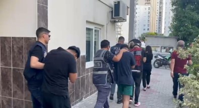 Mersin'de 'Sazan Sarmali' Yöntemiyle Dolandiricilik Yapan 5 Süpheli Yakalandi