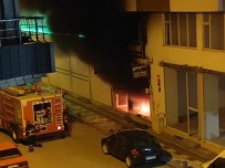 Mobilya Döseme Dükkaninda Korkutan Yangin