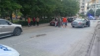Otomobille Çarpisan Motosikletin Sürücüsü Yaralandi