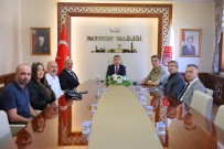 Vali Eldivan Gazetecilerle Güvenlik Bilgilendirme Toplantisi'nda Bir Araya Geldi