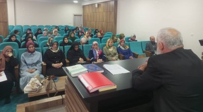 Bayburt'ta Yaz Kur'an Kurslari Semineri Düzenlendi