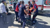 Erzincan'da Trafik Kazasi Açiklamasi 2 Yarali