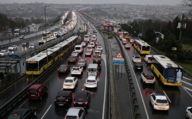 Trafik sigortalarındaki o zorunluluk kalktı! 2 aşamalı dönem başlıyor