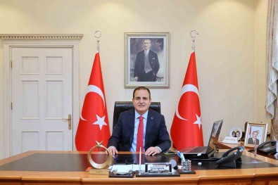 Vali Akbiyik'tan Jandarma Teskilati'nin Kurulusunun 185. Yildönümü Mesaji