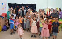 Belediyeden Ögrencilere Karne Hediyesi