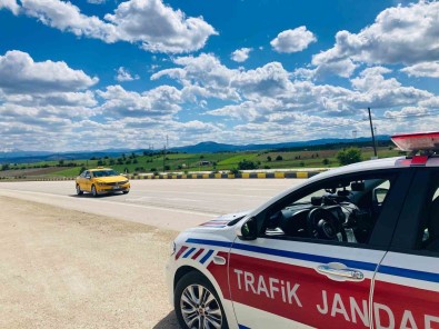 D100 Kastamonu Geçisinde Kamyon, Çekici Ve Tankerlerin Geçisine Izin Verilmeyecek