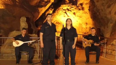 Jandarma, 185. Yil Dönümünü Özel Video Ile Kutladi