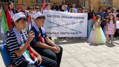 Karnelerini Gazze'deki Ögrenciler Için Aldilar