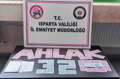 Kumar Operasyonunda 4 Sahsa 25 Bin 700 TL Para Cezasi Uygulandi