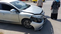Samsun'da Trafik Kazasi Açiklamasi 4 Yarali