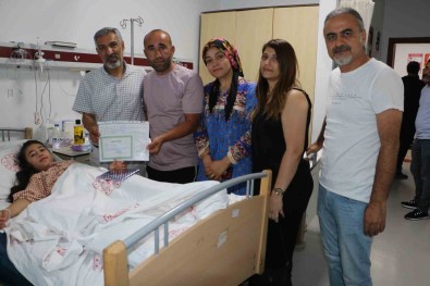 Serumu Bittikten Sonra Okula Gidecekti, Karne Heyecanini Hastanede Yasadi