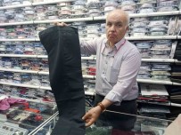Babalar Günü Için Hediyelik Giysi Geleneginin Sona Ermesi Esnafi Üzüyor