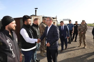 Kars'ta Bayramda 2 Bin 527 Polis Ve Jandarma Görevlendirildi