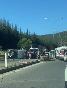 Minibüs Aydinlatma Diregine Çarpip Yan Yatti Açiklamasi 5 Yarali