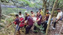 Yalova'da Selaleden Düsen Genç 1,5 Saatlik Çalismayla Kurtarildi Haberi