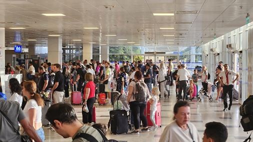 Antalya Havalimanı'nda arefe rekoru