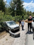 Bayram Trafiginde 3 Araç Birbirine Girdi Açiklamasi 2 Yarali Haberi