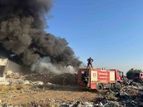 Geri Dönüsüm Fabrikasinda Çikan Yangin Söndürüldü