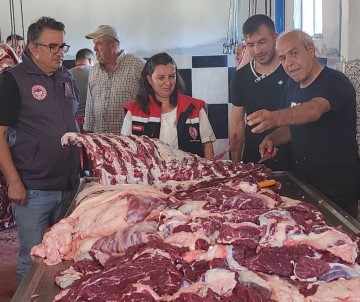 Kurban Kesim Ve Kurbanlik Hayvan Satis Yerleri Denetleniyor