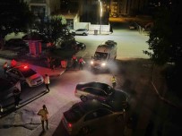 Kavsakta Iki Otomobil Çarpisti