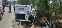 Burdur'da Hafif Ticari Araç Takla Atti, Yasli Çift Yaralandi Haberi