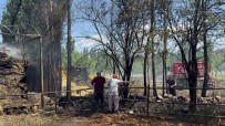 Tarlada Baslayan Yangin Ahir Ve Saman Balyalarina Siçradi, Bine Yakin Saman Balyasi Yandi