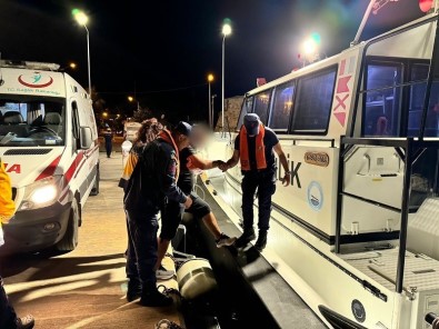 Bozcaada'da Rahatsizlanan Vatandas Tahliye Edildi