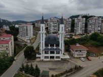 Kiliseye Benzetildigi Için Insaati Duran Cami 18 Yil Sonra Bitirildi