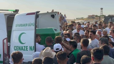 Mardin Ve Diyarbakir Arasinda Çikan Yanginda Hayatini Kaybedenlerin Sayisi 15'E Çikti