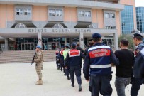 Yurt Disina Kaçmaya Çalisan 16 Terör Örgütü Üyesi Yakalandi