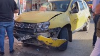 Bingöl'de Ticari Taksinin Çarptigi 2 Yaya Yaralandi Haberi