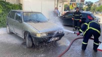 Park Halinde Aküsü Patlayan Araçta Yangin Panigi Haberi