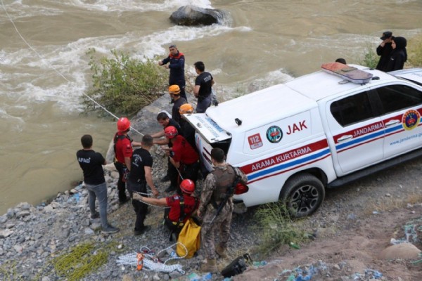 Hakkari’de korkunç olay! Genç kızın cesedi...