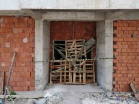 Tokat'ta 6. Kattan Düsen Isçi Hayatini Kaybetti Haberi