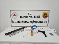 Uyusturucu Kullanan 3 Sahis Ve Yurda Kaçak Yollarla Giren 2 Kisi Yakalandi