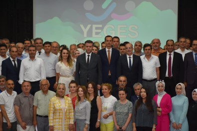 Yalova'da Sene Son Okul Ve Kurum Müdürleri Toplantisi Yapildi