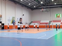 15 Temmuz Voleybol Turnuvasi Sandikli'da Basladi