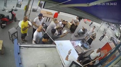 Dükkani Tas Ve Sopalarla Dagitilan Kadin Gözyaslariyla Yasadiklarini Anlatti