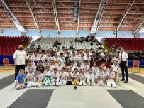 Manisa BBSK Karate Takimi Il Sampiyonu Oldu