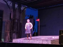 'Midas'in Kulaklari' Ardahan'da Sahnelendi