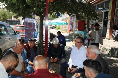 Vali Polat, Vatandaslarla Çay Içti, Sohbet Etti